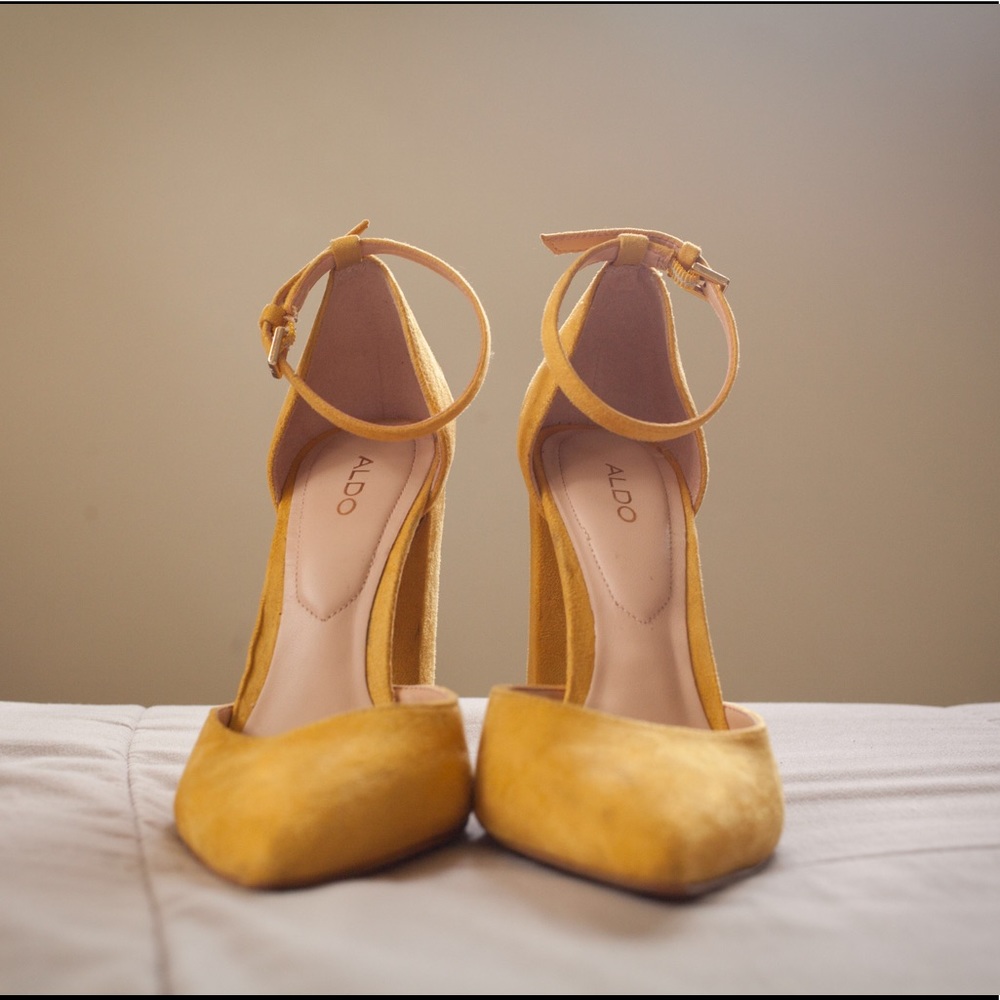 Aldo Yellow Suede Heels